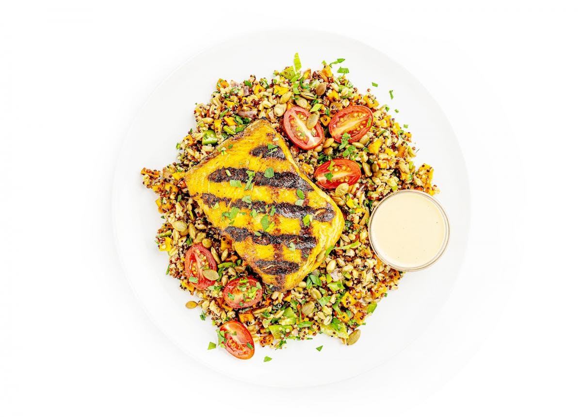 3_grain_salad_with_grilled_salmon_-_ratel